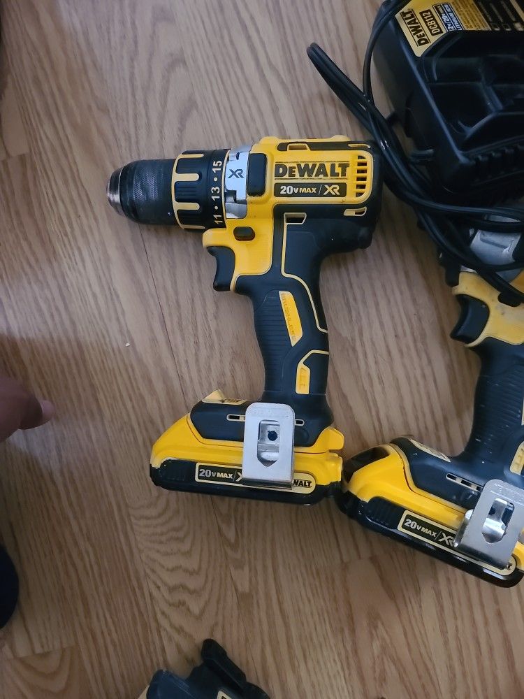 Drill Combot Kit XR Dewalt 20v