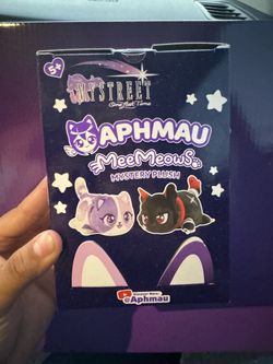 Aphmau MeeMeows Mystery Plush Box