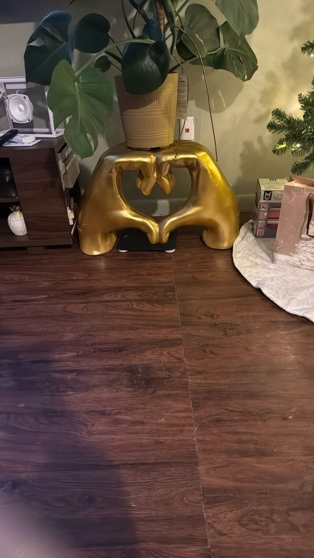 Gold Hands Heart Stool