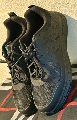 New X SR MAX® Waterproof POWERED BY MAXTRA X® SLIP RESISTANT Men’s Shoes / Size 9.5