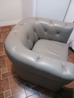 In like new condition West elm chair gray free delivery