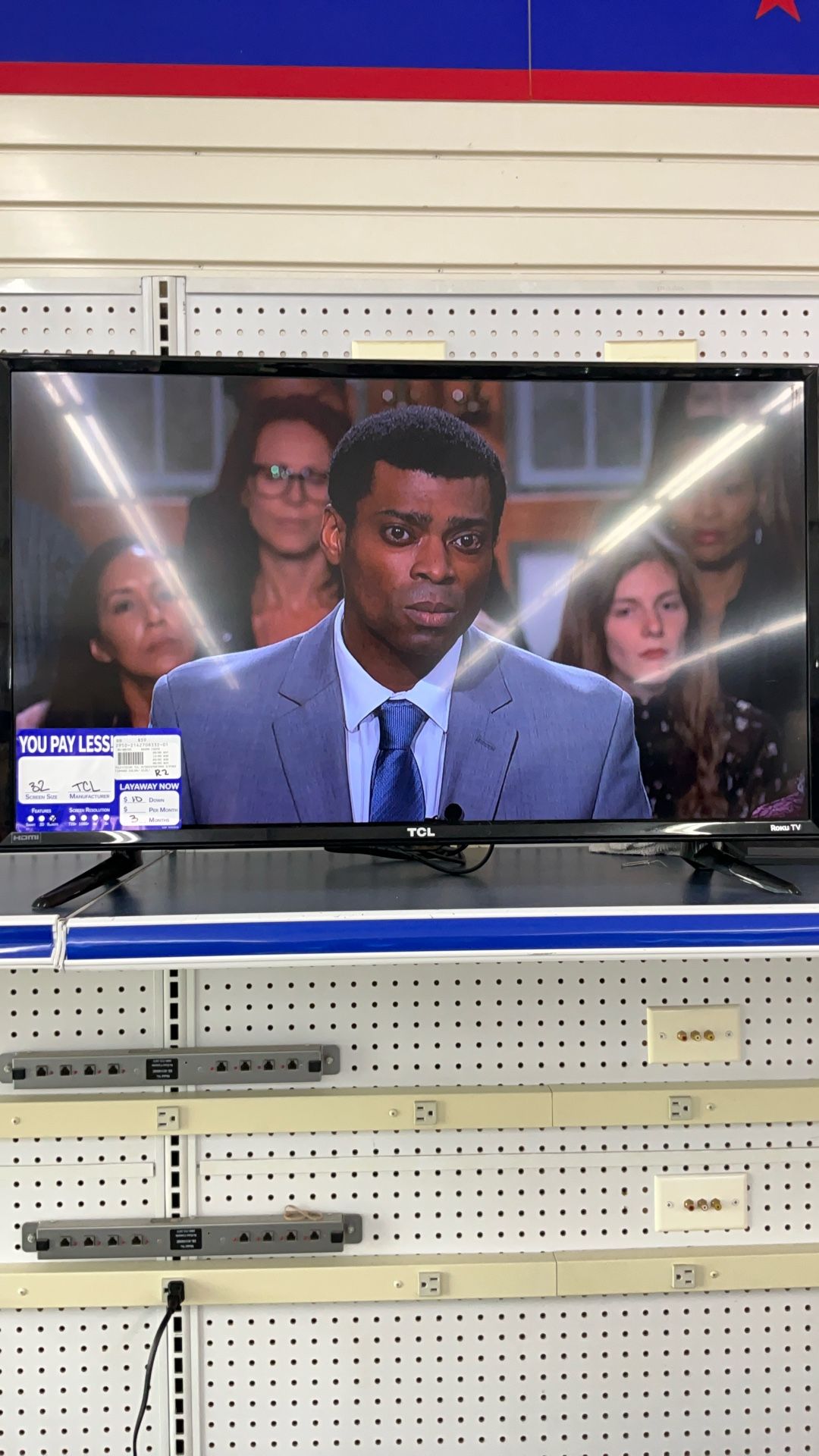 32” Smart TV