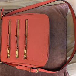 Bubblegum Pink Hand Bag Or Purs