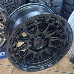 17" 6x139 KMC Rims And Tires 265/70/17
