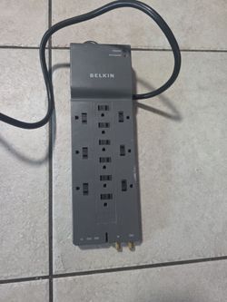Belkin 12 outlet surge  protector