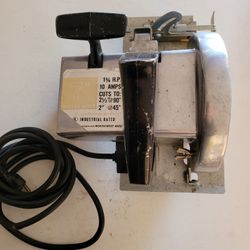 Montgomery Ward 7 inch heavy duty Circular saw *** GREAT CONDITION ***