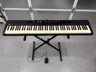 Williams Legato 88-key piano