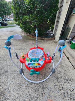 Baby activity center  in  good condition