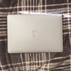 MacBook Air Core i5