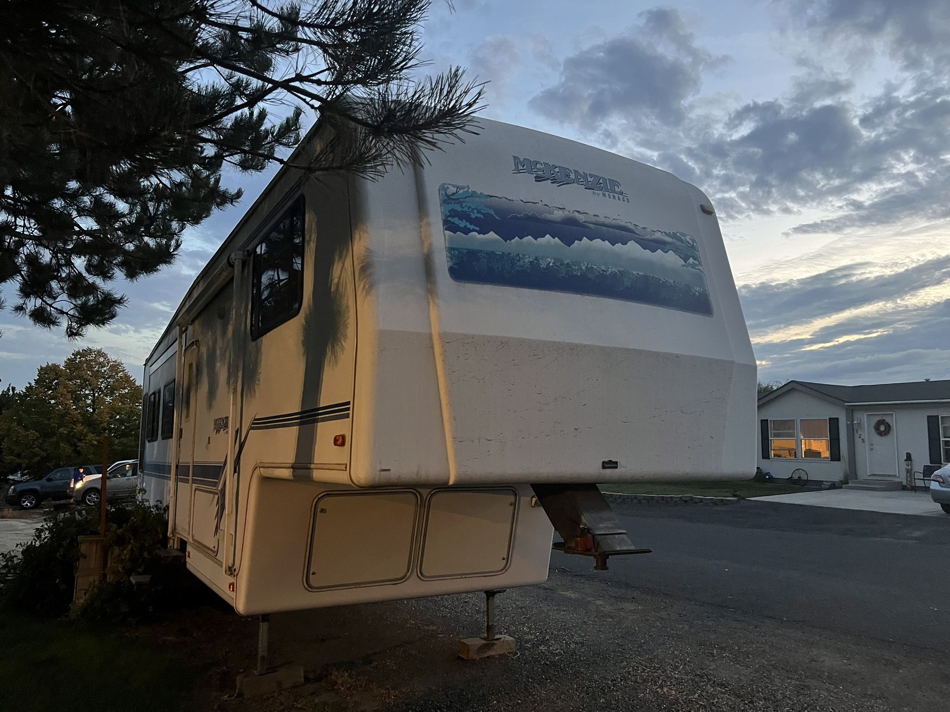 1999 Mccanzi 32 Ft