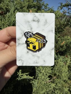 Minecraft Bee Pin