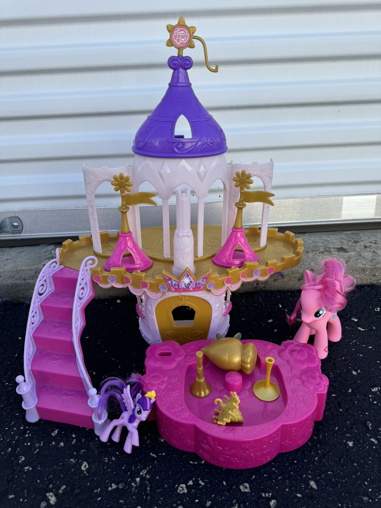 My Little Pony Castle