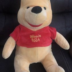 Disney Store Winnie the Pooh Stuffed Plush 14 Inch Doll Used