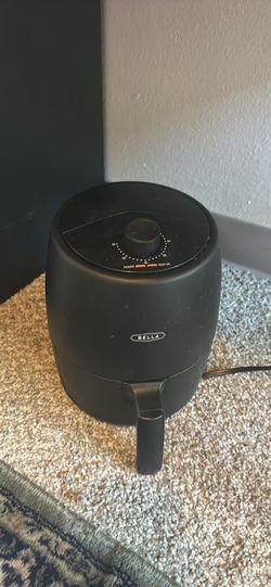 Bella Air Fryer - Works Great - Small Size