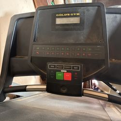 Gold Gym Trainer 420 Treadmill