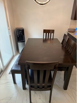 Dining set