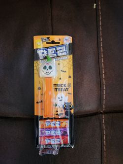 HALLOWEEN PEZ. GHOST. SO CUTE