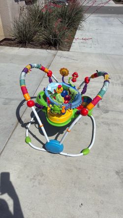 Baby bouncer