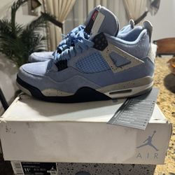 Jordan 4 University Blue Size 11.5- goat verified