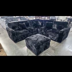 Sectional Set