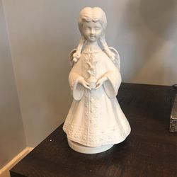 Angelic Statuette Figure With Wind Up Music Box