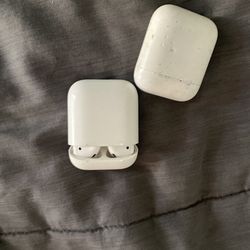 AirPods extra case