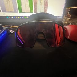 Oakley Sutro Red
