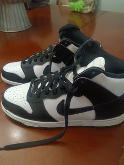 Women Nike dunk high size 10