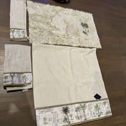 Bathroom Towel And Rug 