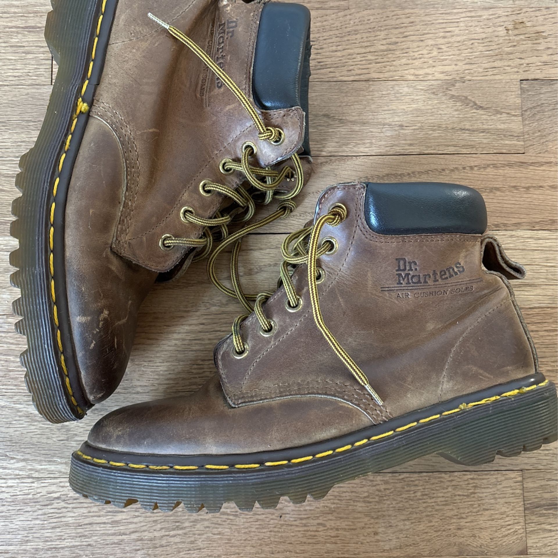 Dr. Martens - Ankle High Boots Size 6