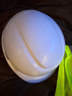 3M - Hard Hat & Vest ( used )