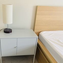 Side Tables 