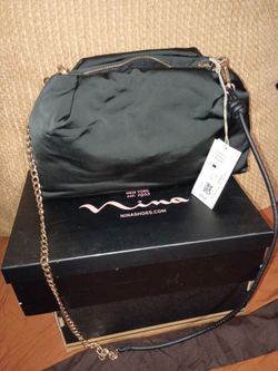 A new day lady's purse