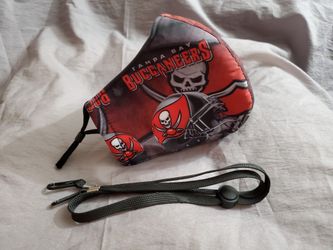 Tampa Bay Buccaneers Face Mask & Lanyard 2 Pc Set