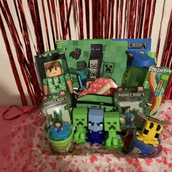 Minecraft Valentine Gift Basket💚