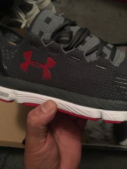 Under armour shoes new size 10