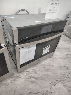 $926.5 (50% Off All Wall Ovens, This Week Only) GE Profile SMART Electric Single Wall Oven