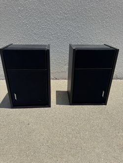 Pair Of Bose 201 Series III Speaker