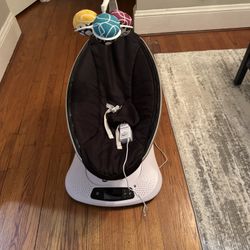 4moms MamaRoo Baby Swing 