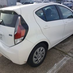 2016 Toyota Prius-C