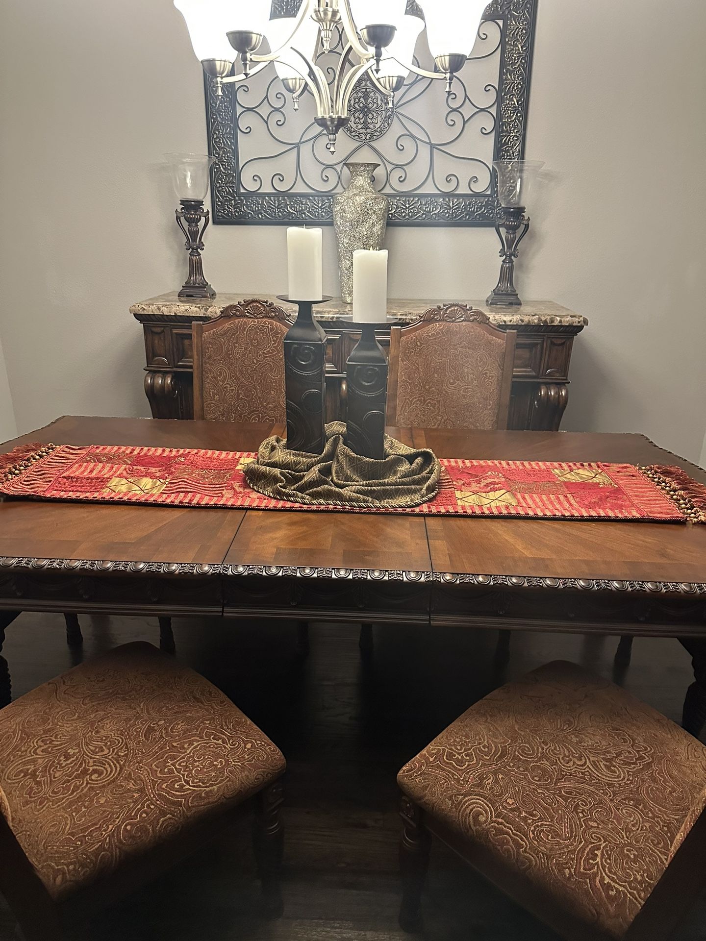Table Runner Christmas Holiday Double Sided w Tassels Red & Gold