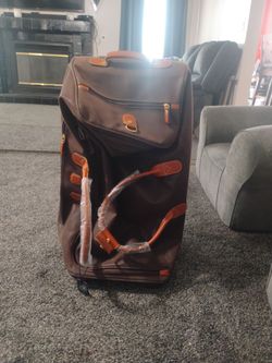 Duff Carrie on bag