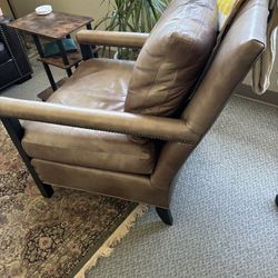 MOVING TODAY—CR LAINE Leather Chair