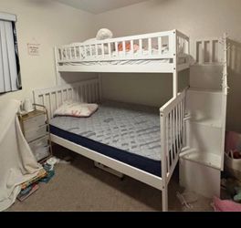 Bunk bed