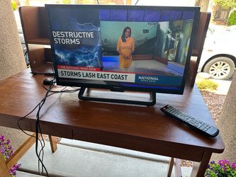 Westinghouse Flat Screen TV with Remote