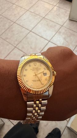 R Watch