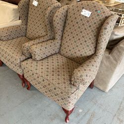 (In store) Diamond pattern wingback chair