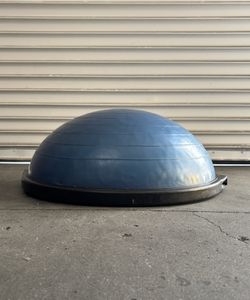BOSU Balance Trainer