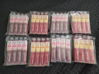 32 Pieces The Creme Shop Hello Kitty Lipsticks