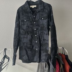 Men’s Dark Camo Button Up Long Sleeve Shirt